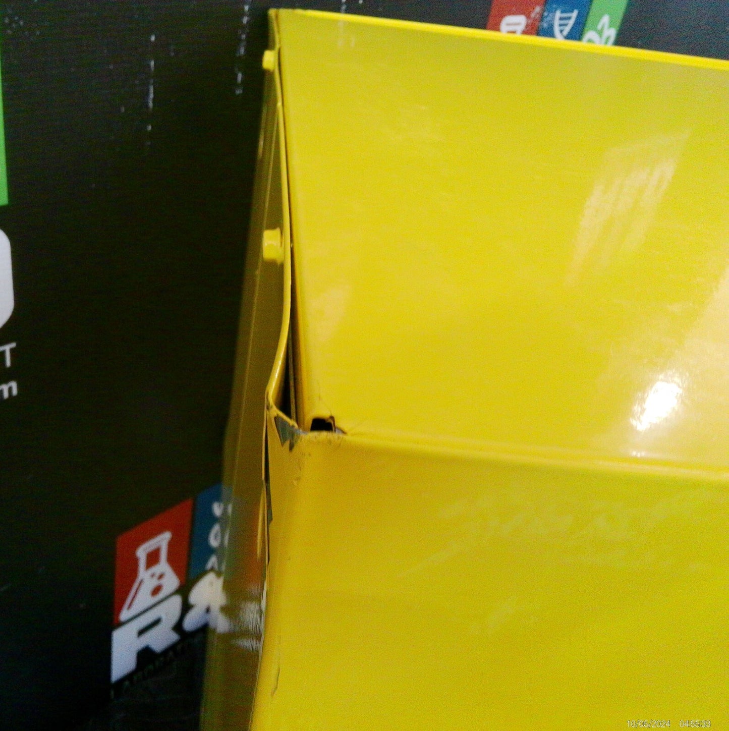 Justrite Countertop Flammable Storage Cabinet Self Closing Doors 4 Gal