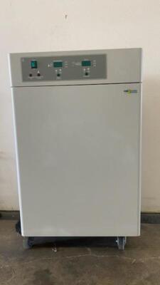 VWR Sheldon 2400 Water Jacketed CO2 Incubator 120v