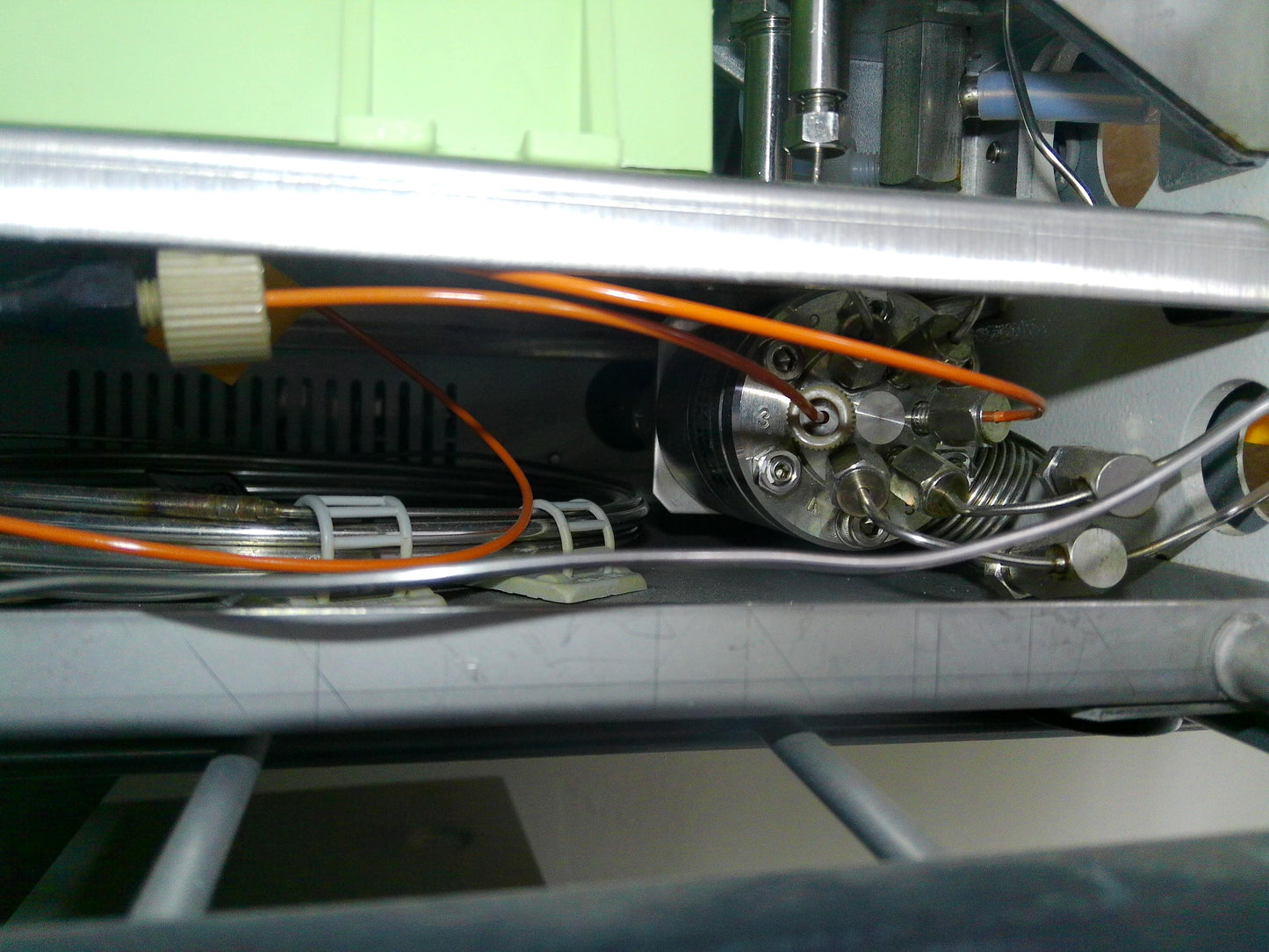 Shimadzu SIL-10 VP HPLC Auto Injector, Liquid Chromographer, UV-VIS System