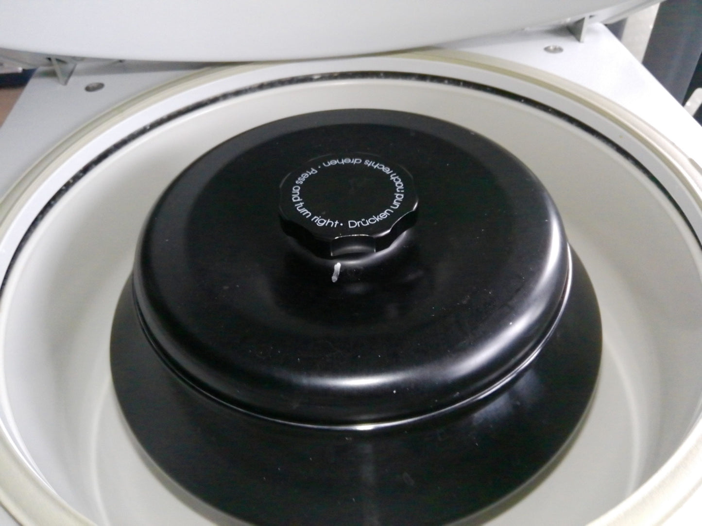 Eppendorf 5417C Micro-Centrifuge w/ F45-30-11 Rotor FULLY TESTED