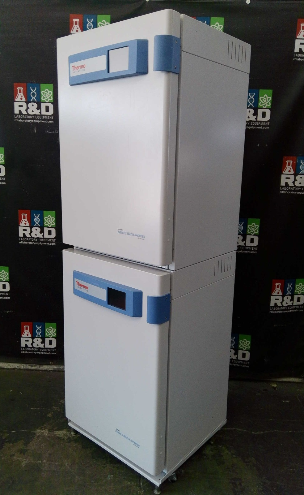 Thermo Scientific 4110 Series Double Stack Water Jacketed CO2 Incubators (2021)