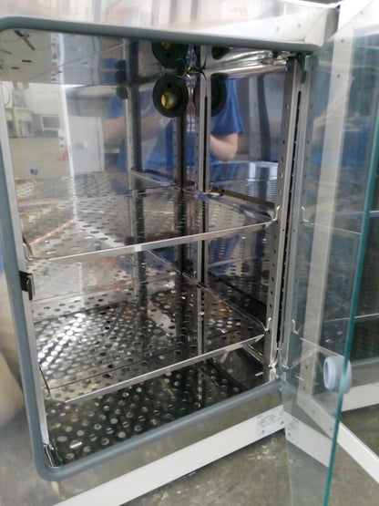 Thermo Scientific Heratherm IGS100 Microbiological Incubator (2022)