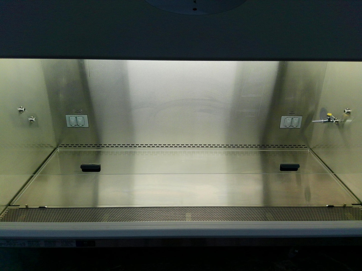 Nuaire 5ft 540-500 A2 Biosafety/Biological Safety Cabinet w/UV & Stand +Warranty