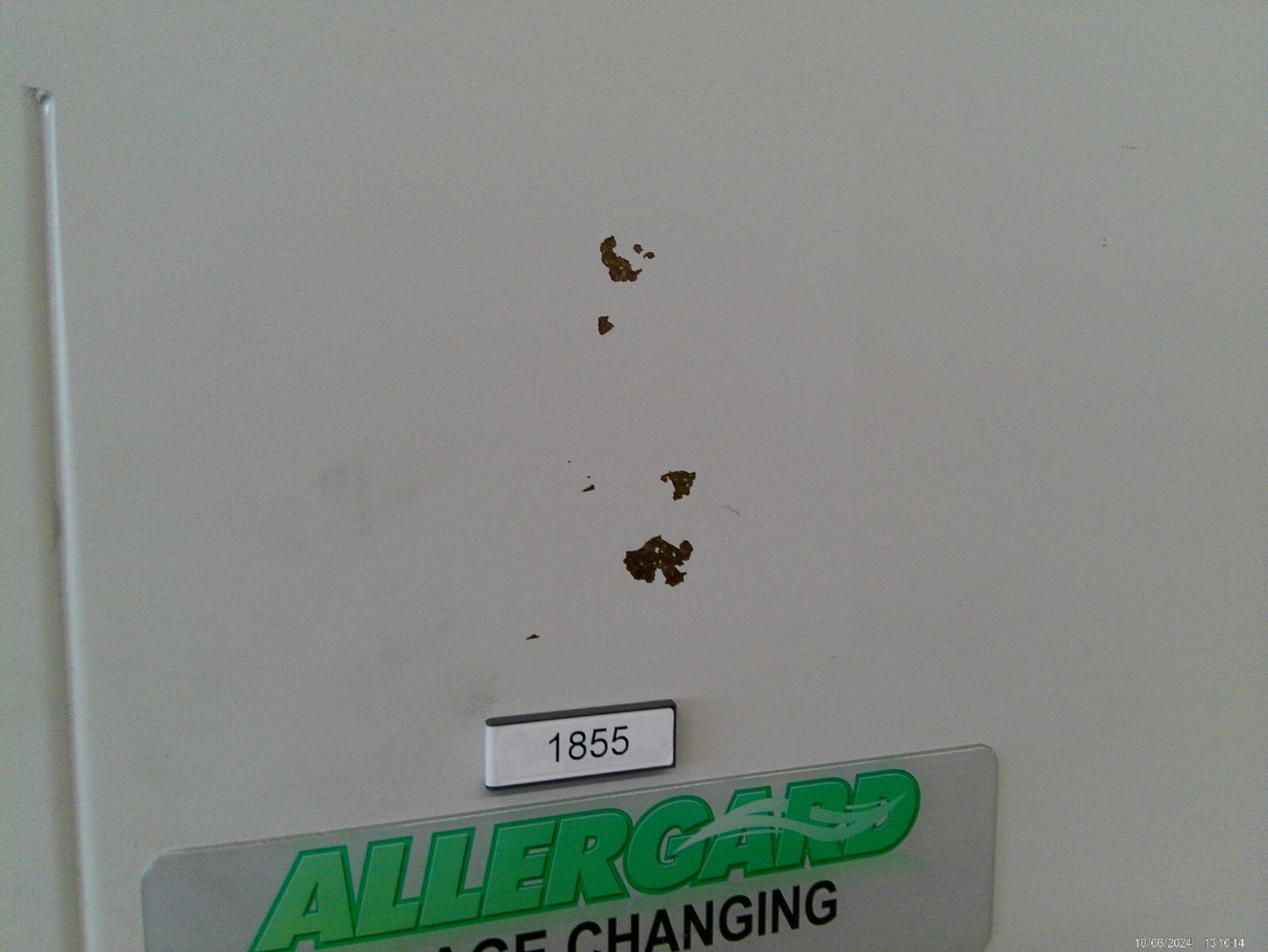 Nuaire NU-617-400 4ft  Animal Transfer & Changing Station, Hydraulic Lift￼