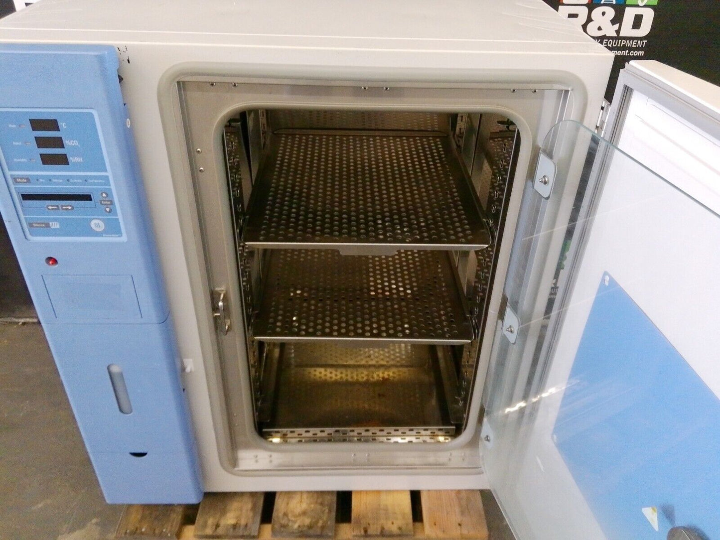 Thermo Scientific 3307 Steri-Cult CO2 Incubator 8.2Cf 120v