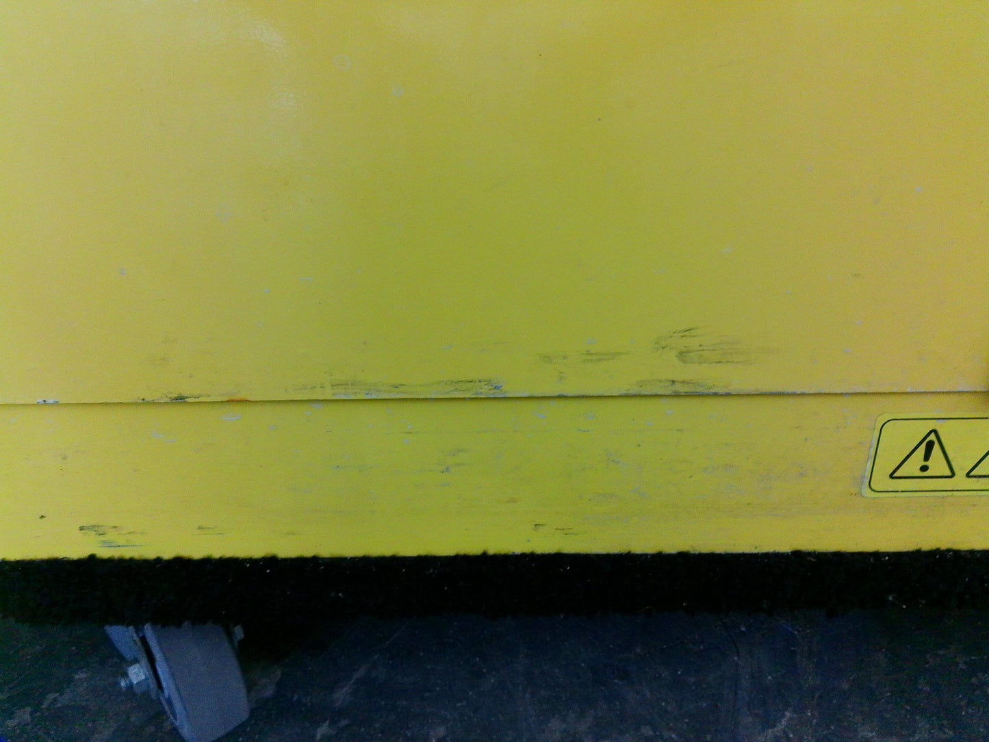 Uline H-1564S-Y Flammable Storage Cabinet Self Closing Doors 45 Gal