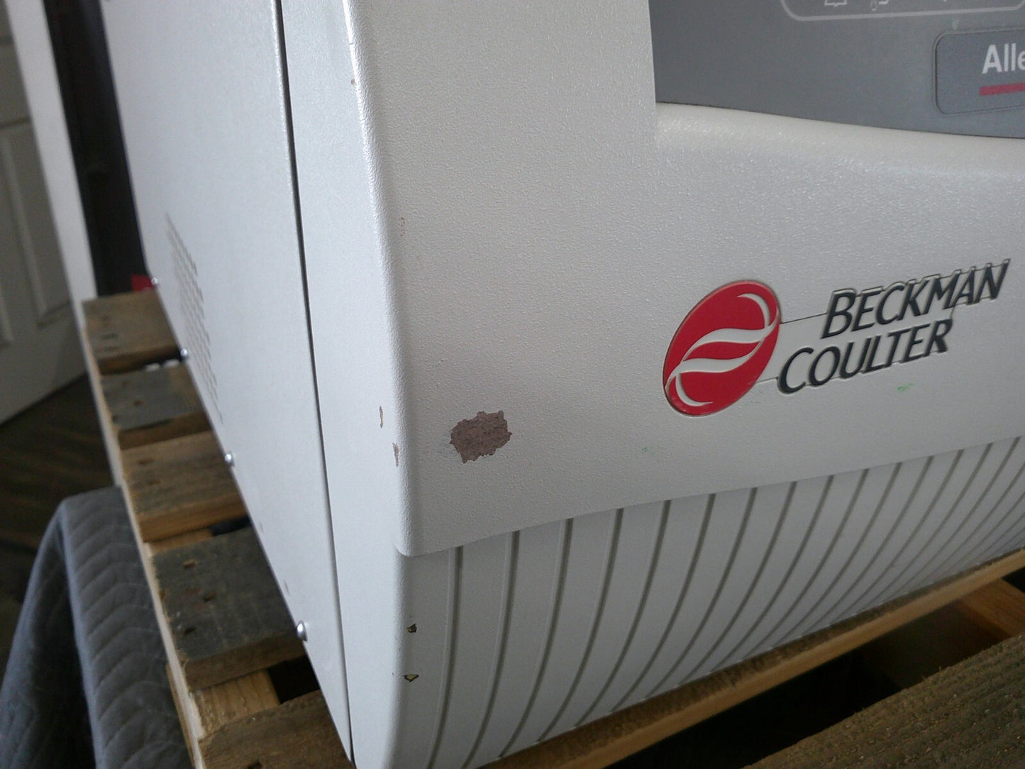 Beckman Allegra X-12 Refrigerated 20°C Benchtop Centrifuge w/Rotor, Buckets 220v