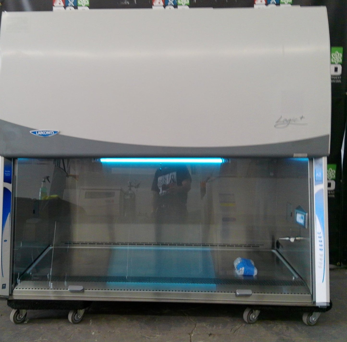 Labconco 5ft Logic+ A2 Biosafety/Biological Safety Cabinet w/UV & Stand+Warranty
