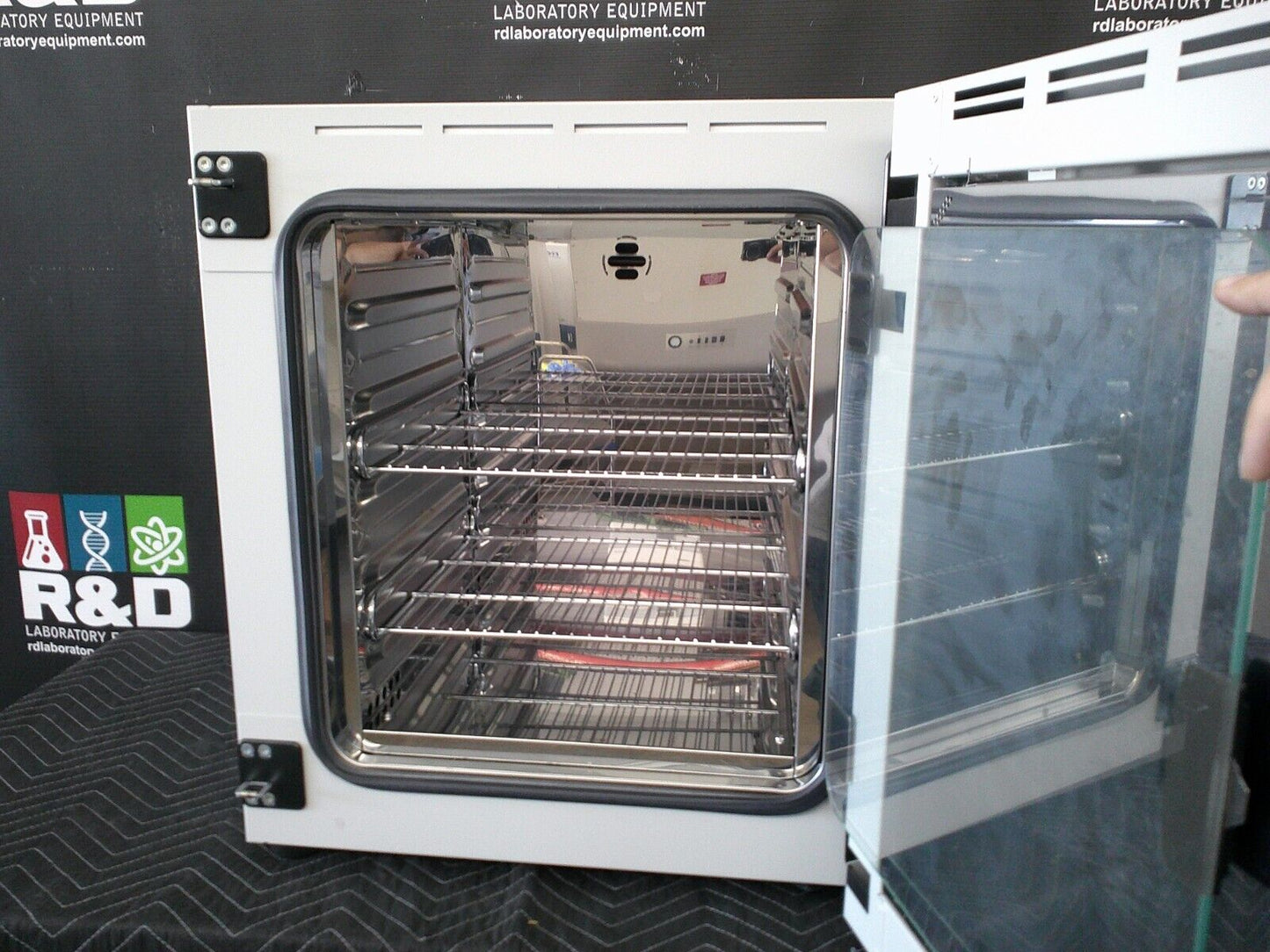 Binder BD 56 Standard Incubator Gravity Convection Oven 2Cf 120v FULLY TESTED