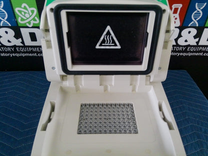 Bio-Rad T100 96 Well Thermal Cycler PCR Gene Analysis System