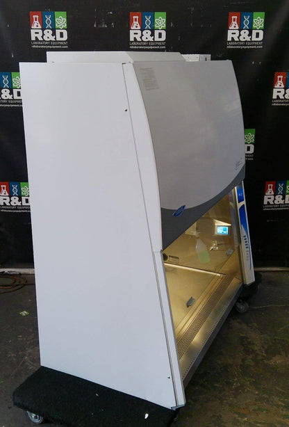 Labconco 4ft Logic+ A2 Biosafety/Biological Safety Cabinet w/Stand & UV+Warranty