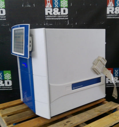 Applied Biosystems 4453552 ViiA 7 Real-Time 384-Well Six-Color PCR System (2011)