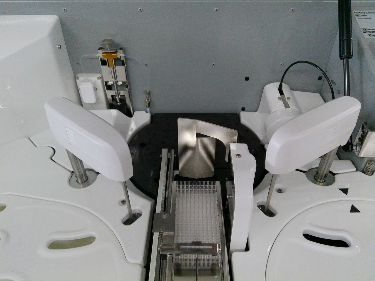 Thermo Fisher Scientific 864 Indiko Clinical Chemistry Analyzer w/ PC & Software