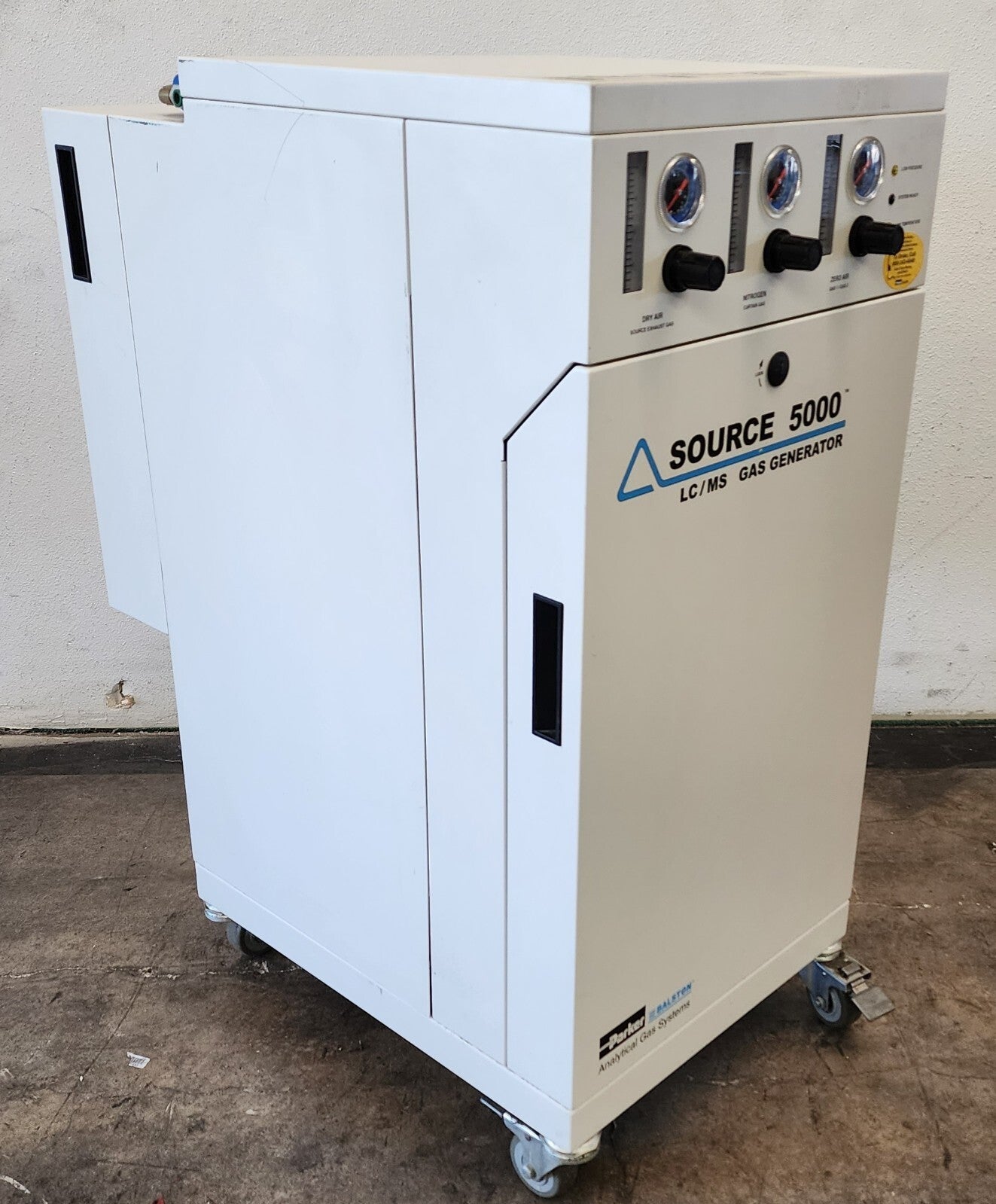 PARKER BALSTON LC/MS LCMS-5000NA ANALYTICAL SYSTEM TRI-GAS GENERATOR 120v