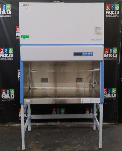 Thermo Scientific 4ft 1385  A2 Biosafety Cabinet w/UV & Stand (2019)FULLY TESTED