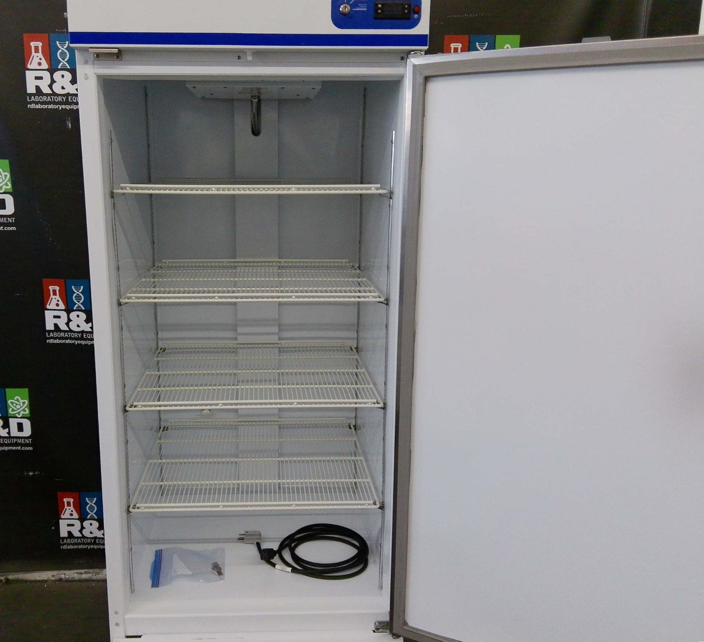 Fisherbrand Isotemp GTFBG30RPSA +4C Laboratory Refrigerator 27Cf (2020) TESTED