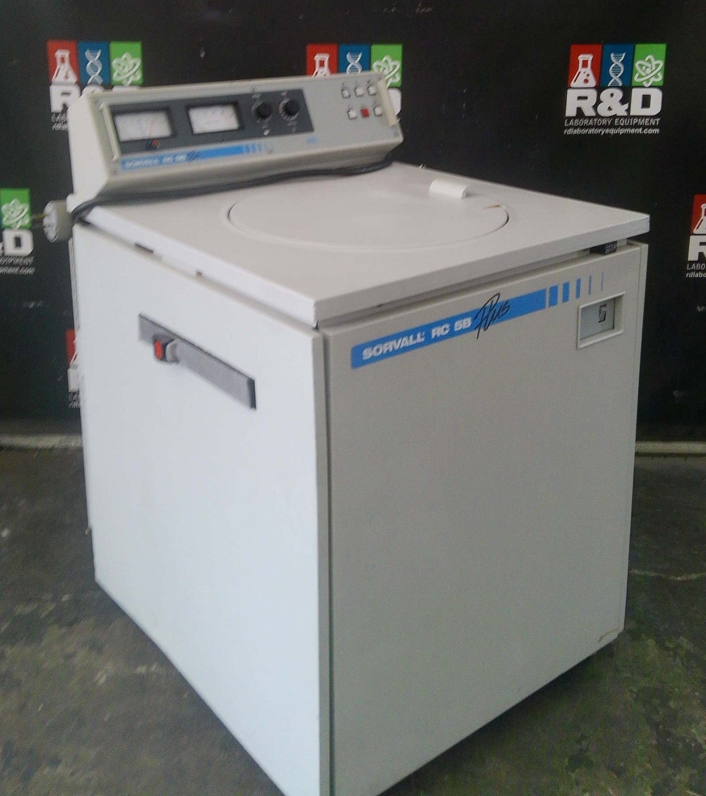 Sorvall RC-5B PLUS Refrigerated Floor Centrifuge w/ Rotor (F14S-14X50cy) 230v