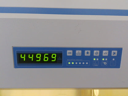 Thermo Scientific 4ft 1335 A2 Biosafety/Biological Safety Cabinet w/ UV (2021)