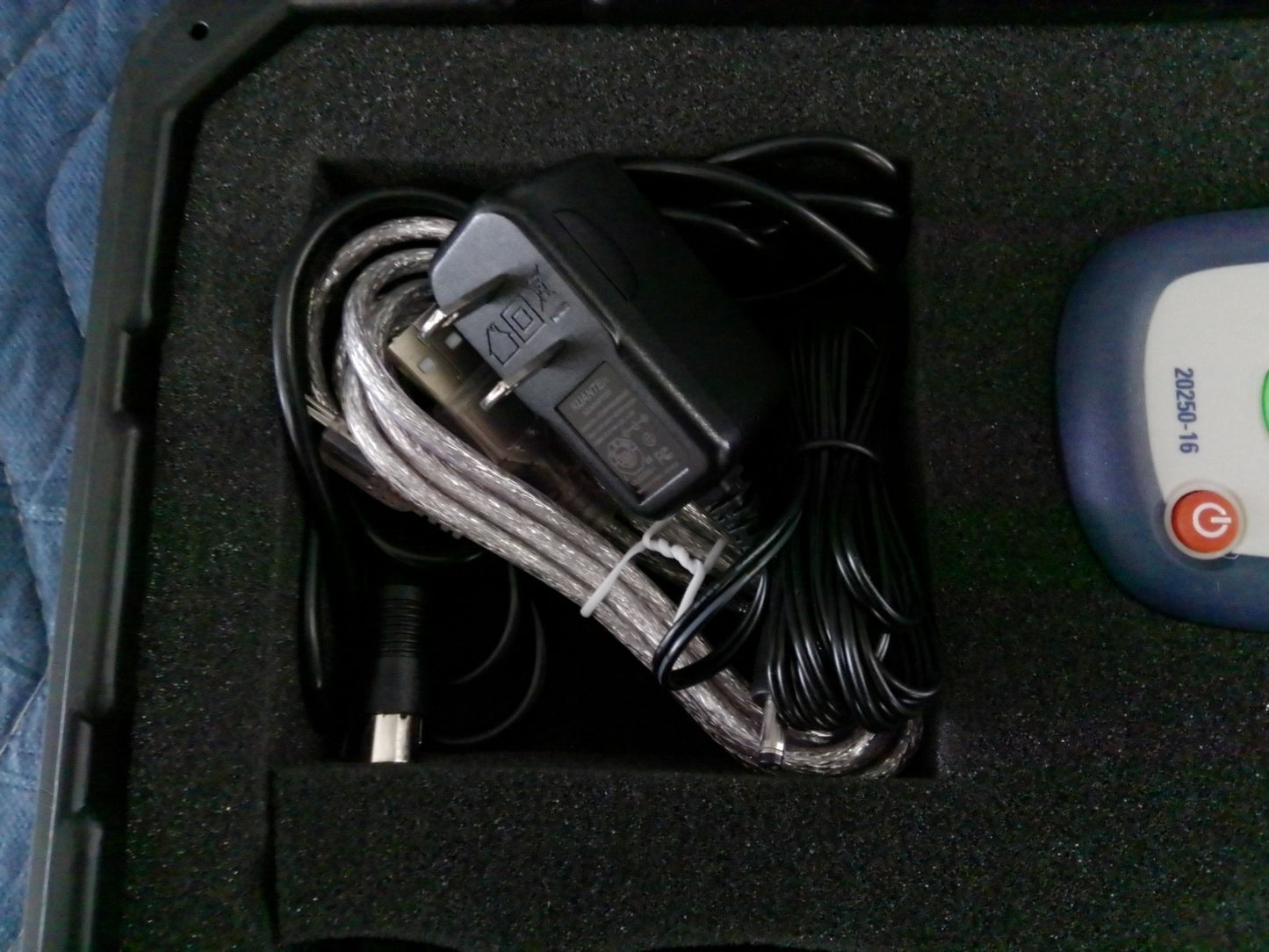 Digi‑Sense 20250‑16 Hot‑Wire Thermoanemometer w/ Antenna Probe & Case