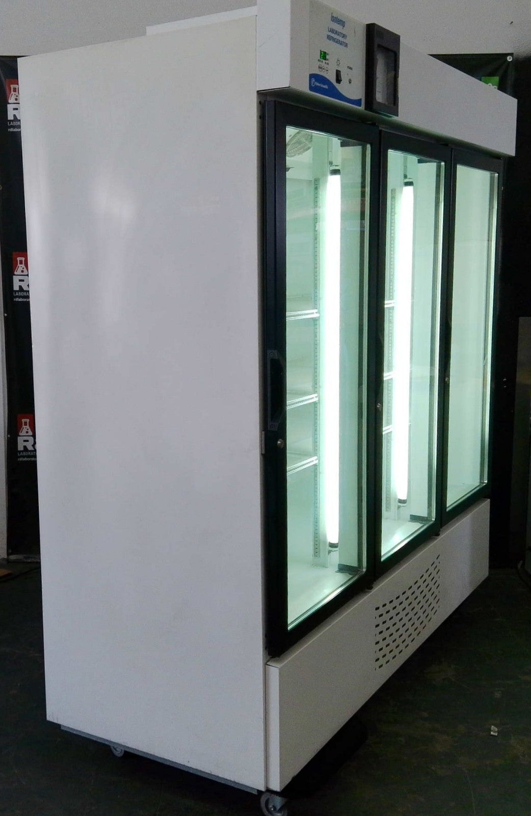 Fisher Scientific Isotemp 3 Glass Door Laboratory +4C Refrigerator 72Cf (2019)