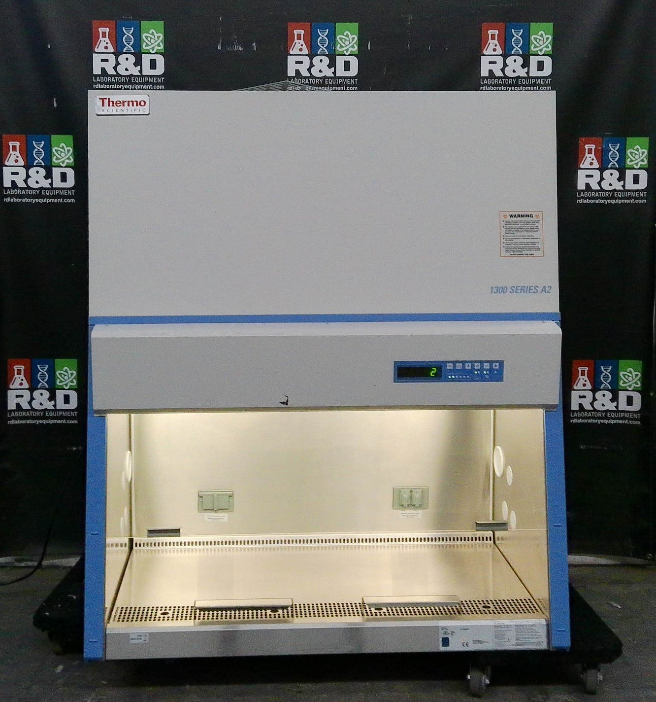 Thermo Scientific 4ft 1375 A2 Biosafety Cabinet w/UV & Stand (2017) FULLY TESTED