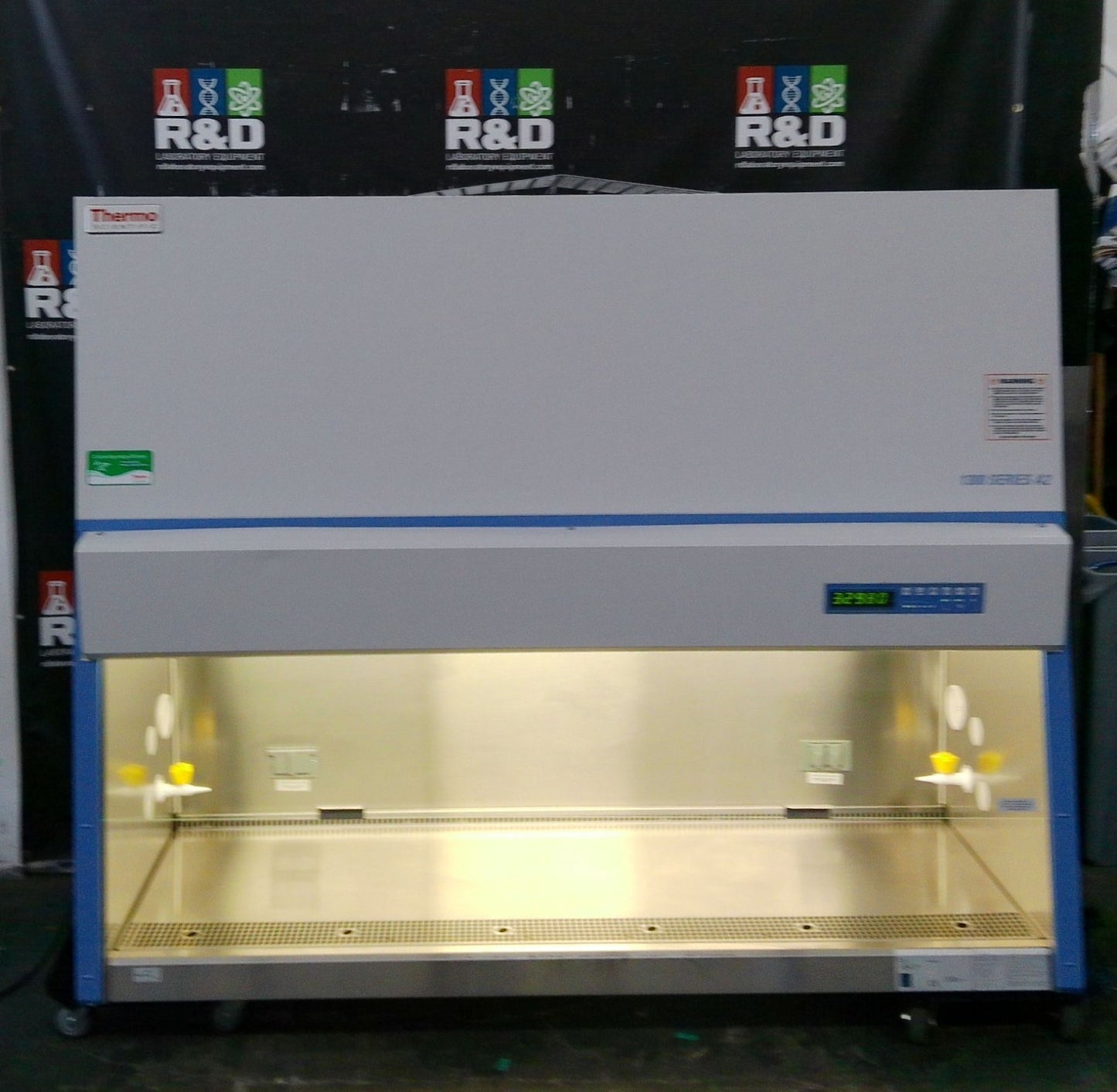 Thermo Scientific 6ft 1377 A2 Biosafety/Biological Safety Cabinet w/UV +Warranty