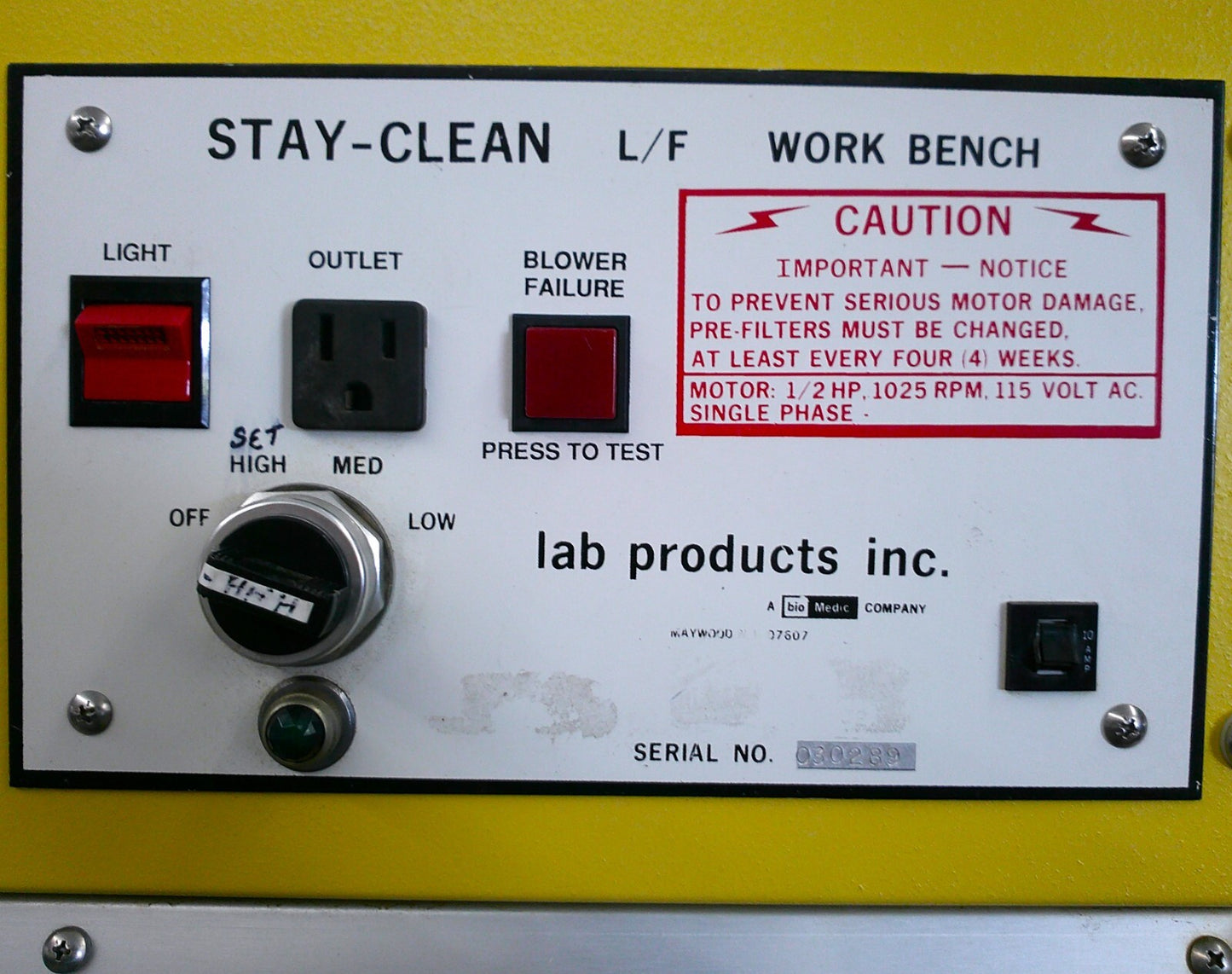 Lab Products 4ft Stay-Clean Laminar Flow, Animal Transfer Change Station