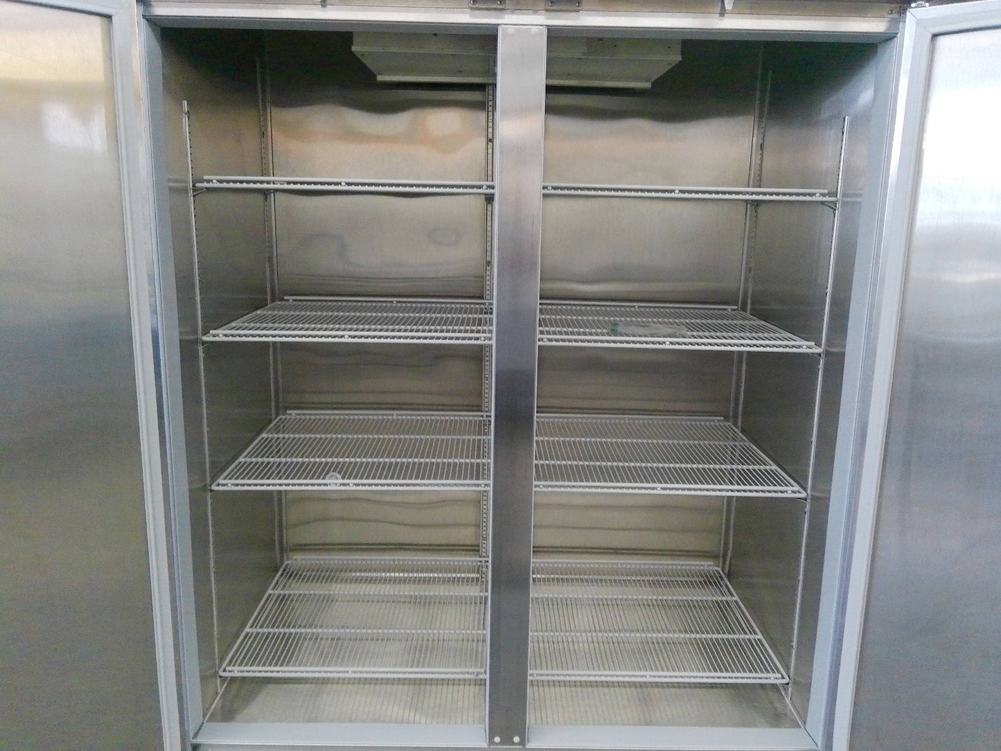 FisherBrand FBG49RSSA Isotemp Double Door Laboratory +4C Refrigerator 49Cf