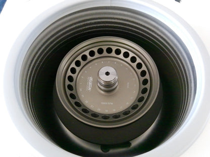 Hettich Mikro 220R 2205-01 Refrigerated Micro Centrifuge w/ 24x4g Rotor 1195-L (2010)