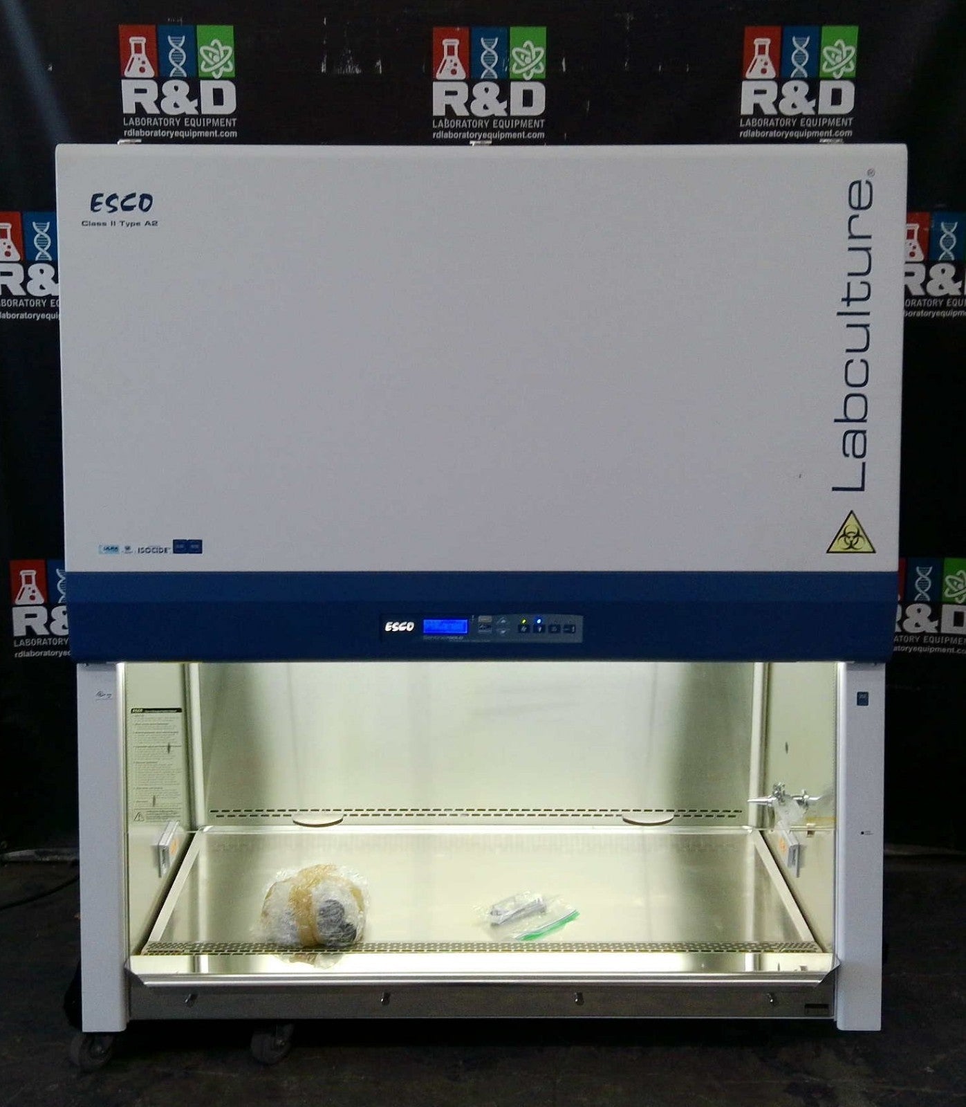 Esco 4ft LA2-4A2-E A2 Biosafety/ Biological Safety Cabinet w/Stand & UV+Warranty