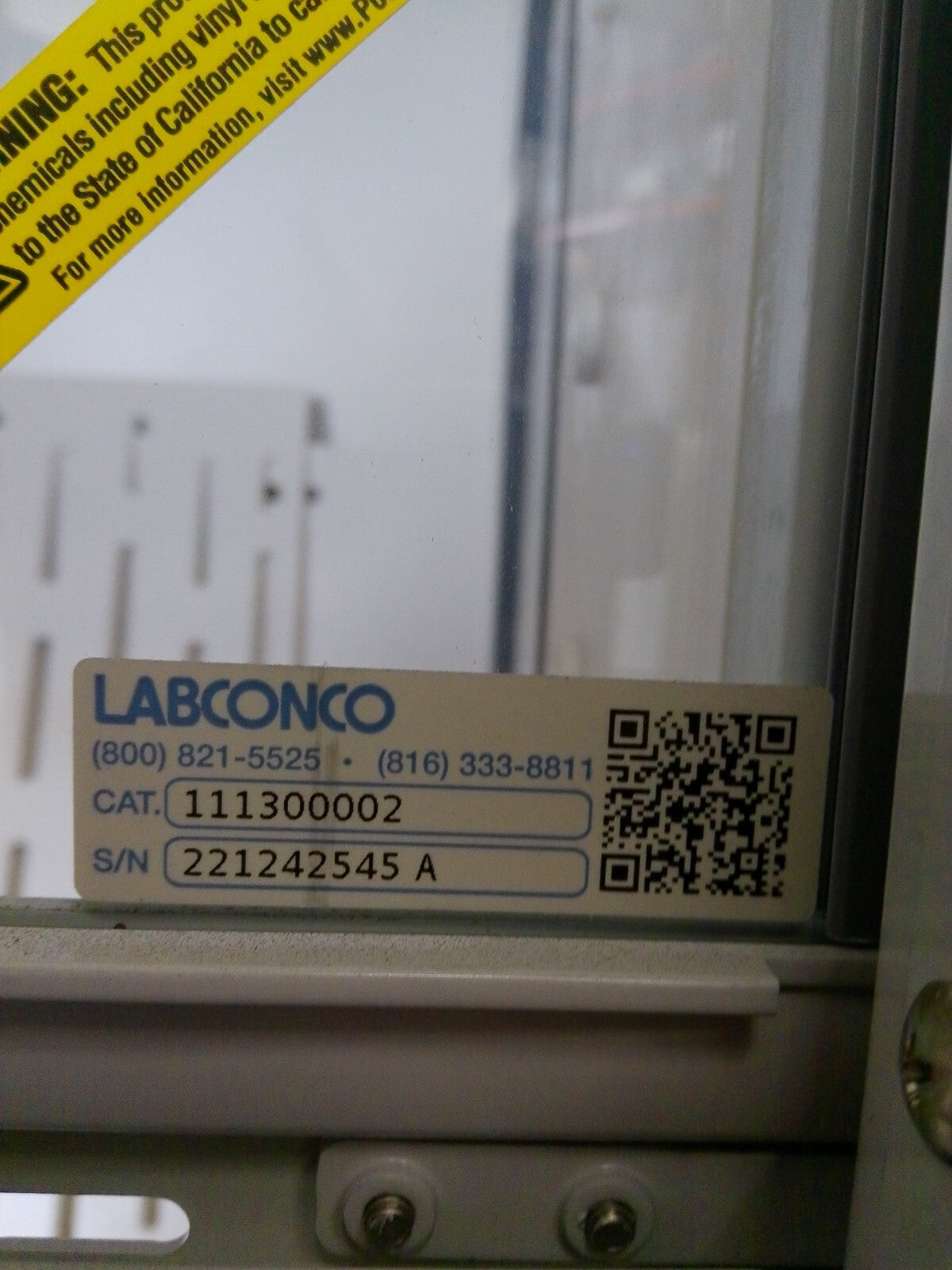 Labconco 3ft Fume Hood XL Protector, Work Surface and Airflow Alarm (2022)