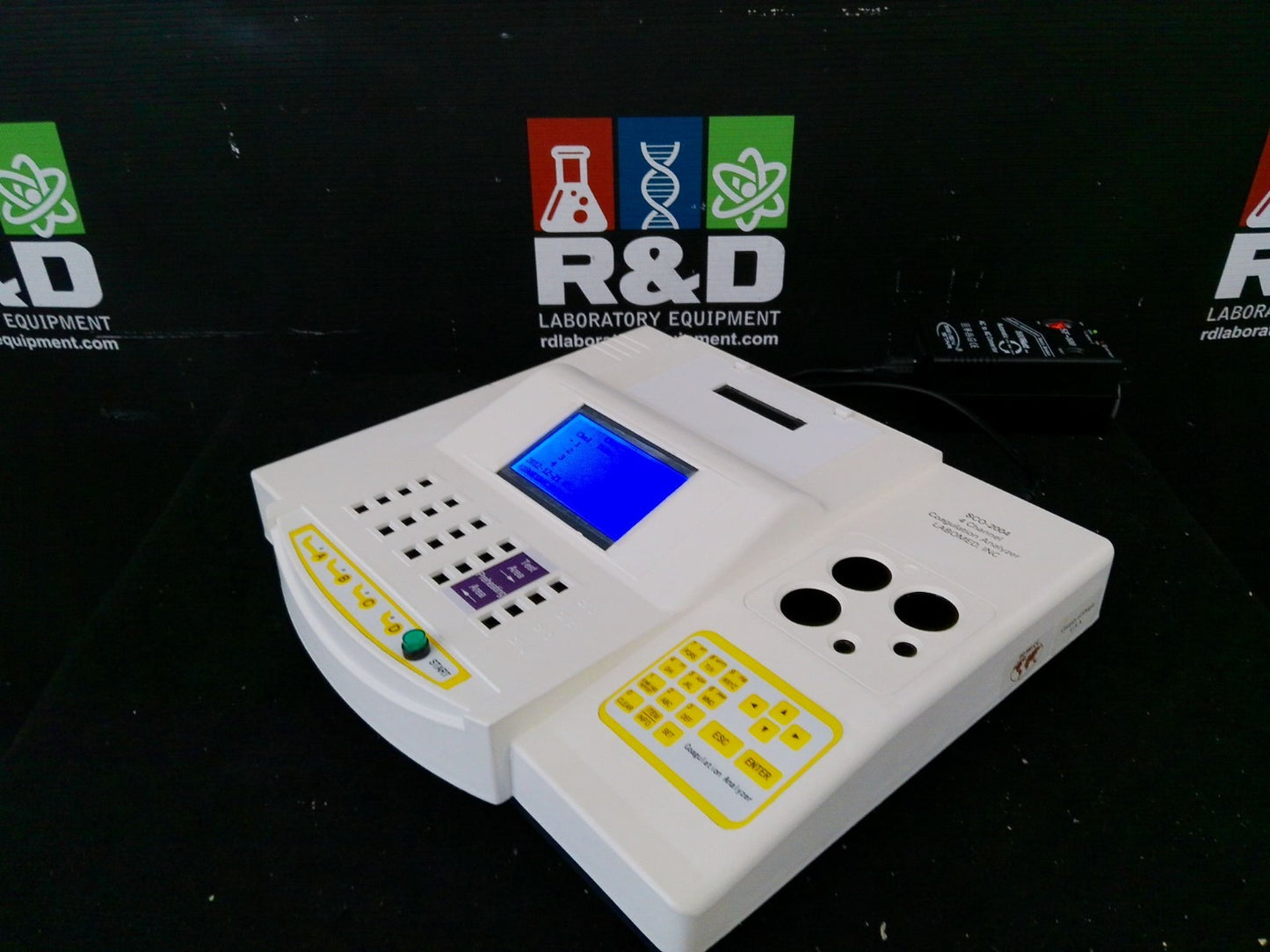 Labomed Inc. SCO-2004 4 Channel Semi-Automatic Coagulation Analyzer 220v