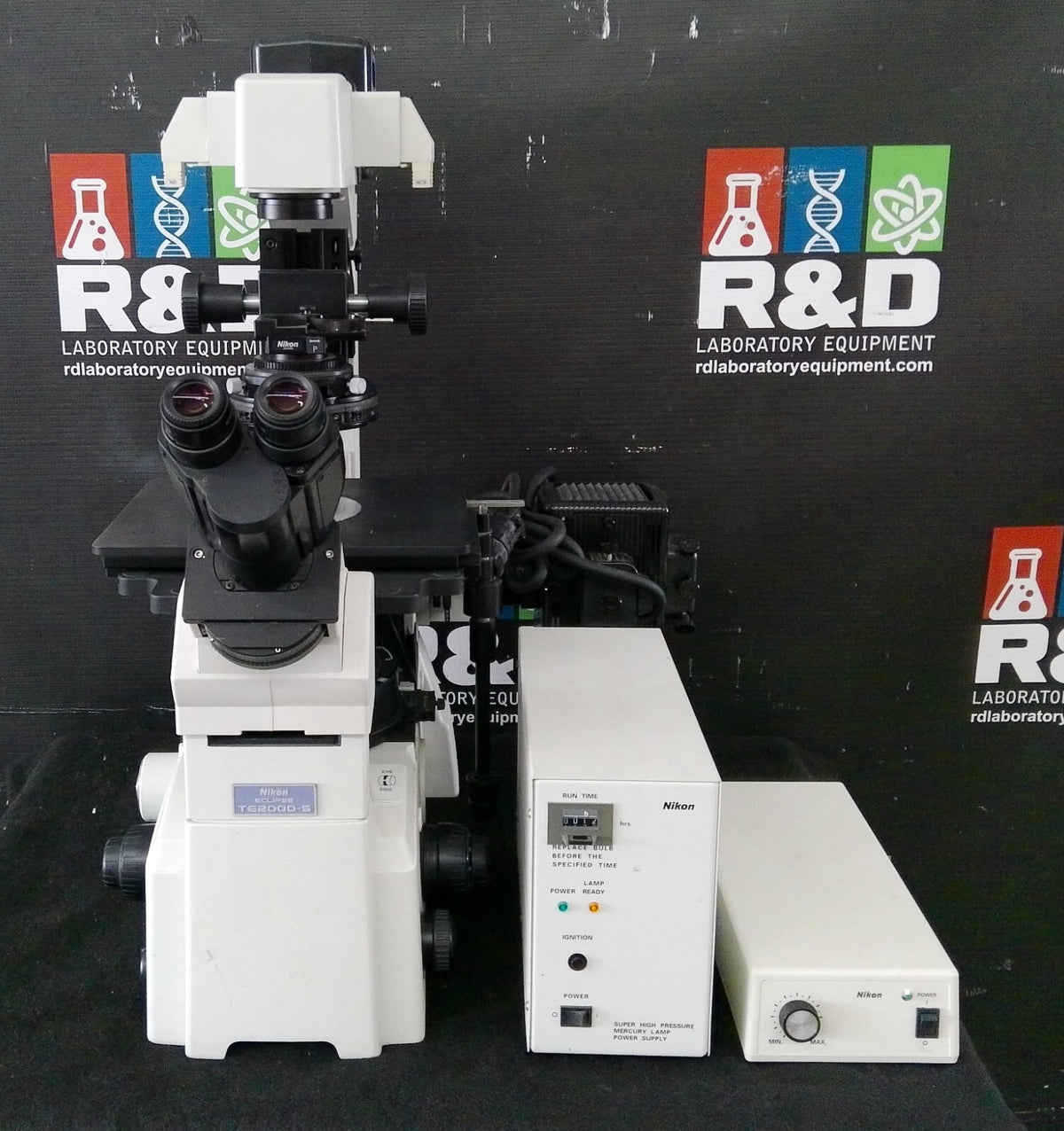 Nikon Eclipse TE2000-S Inverted Microscope W/ 2 Objectives, Lamp & Power Supply