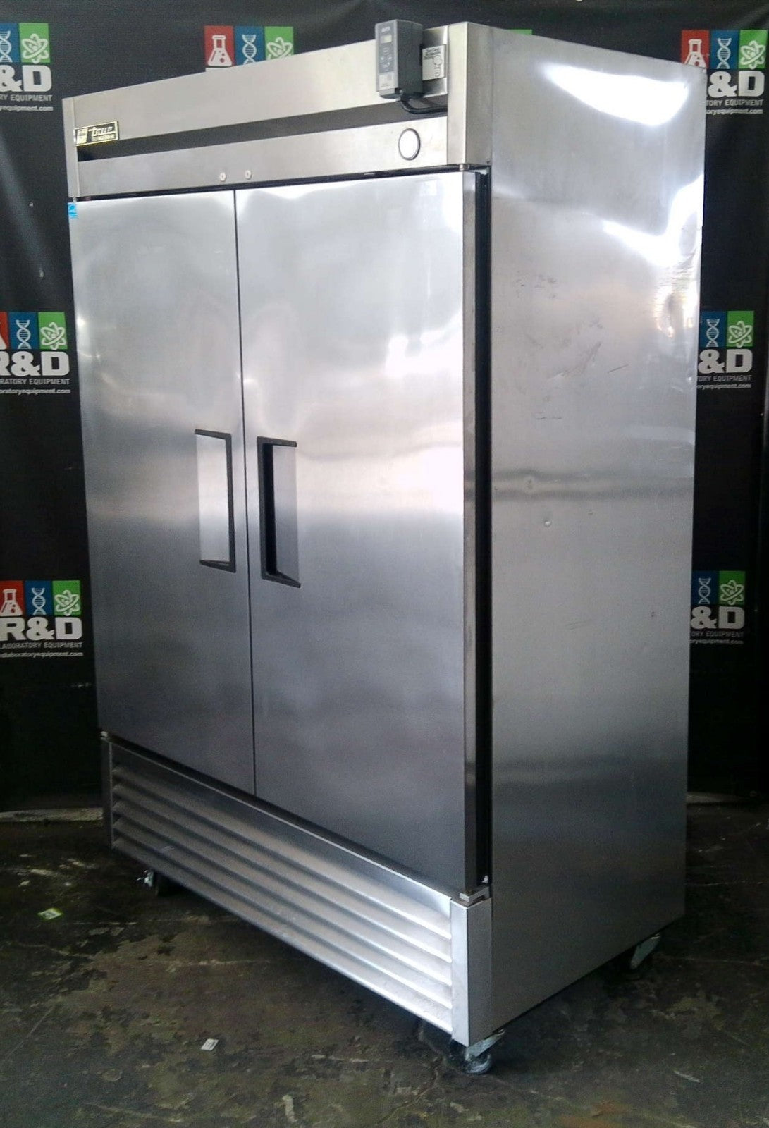 True T-49 +4C Double Door Stainless Steel Refrigerator 49Cf 120v (2014)