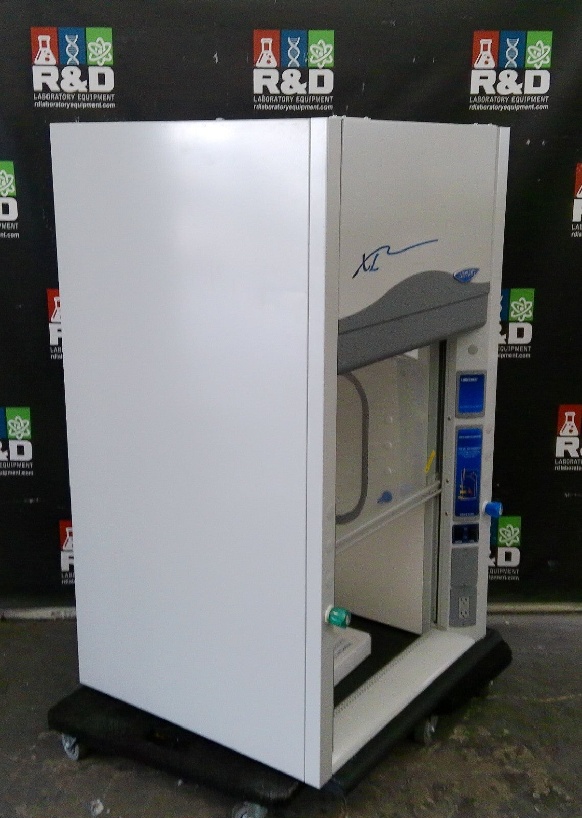 Labconco 3ft Fume Hood XL Protector, Work Surface and Airflow Alarm (2022)