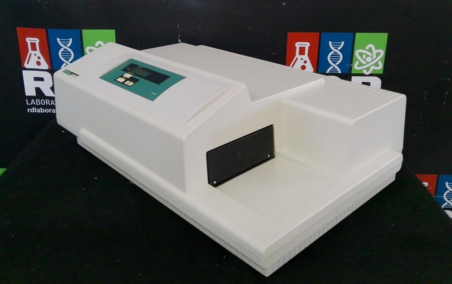 Molecular Devices VersaMax Tunable Microplate Reader 120v