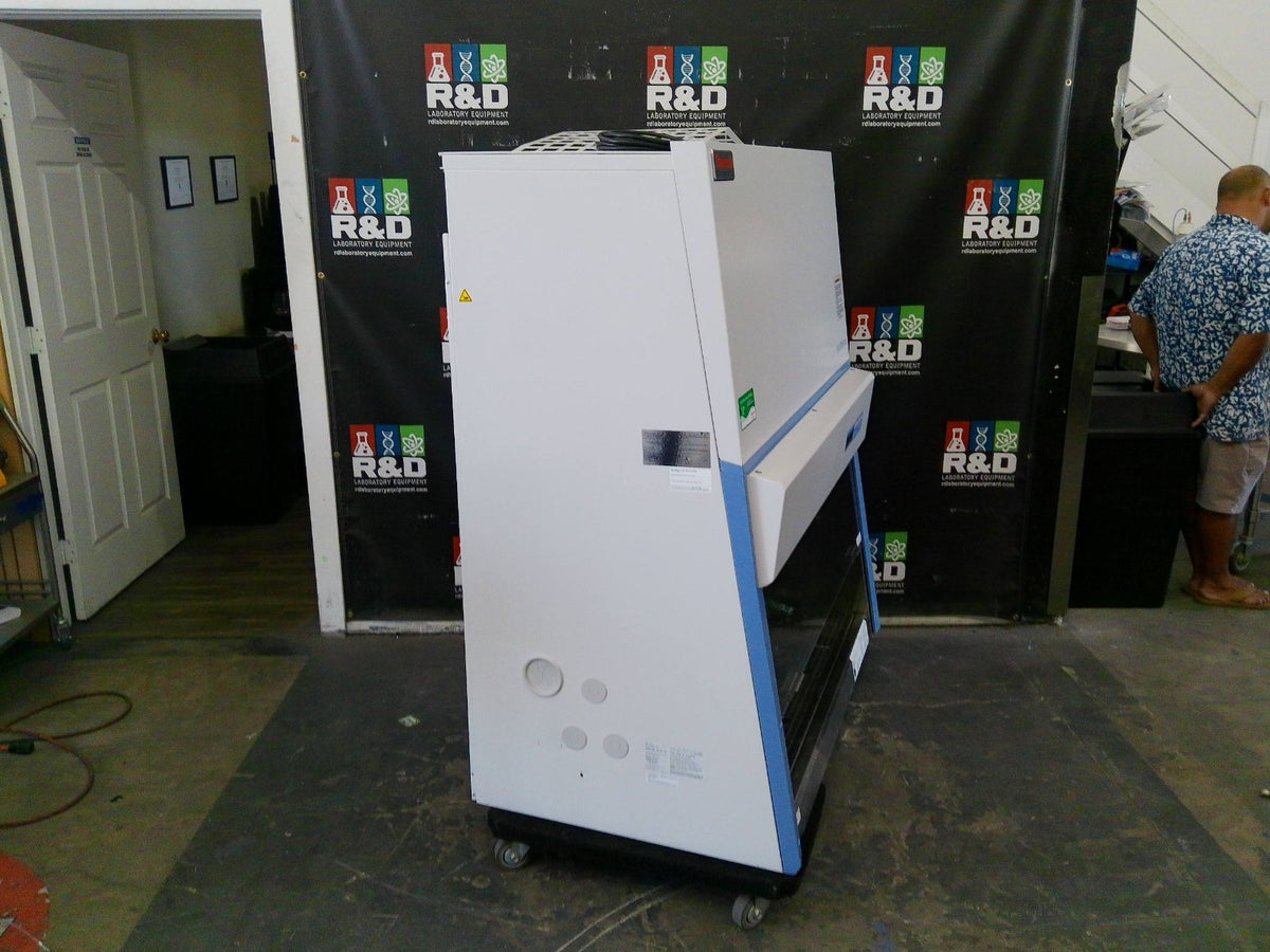Thermo Scientific 4ft 1375 A2 Biosafety/Biological Safety Cabinet w /UV (2021)