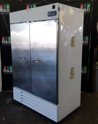 Thermo Scientific GTTSG49RPSA Double Door Laboratory +4C Refrigerator 49Cf