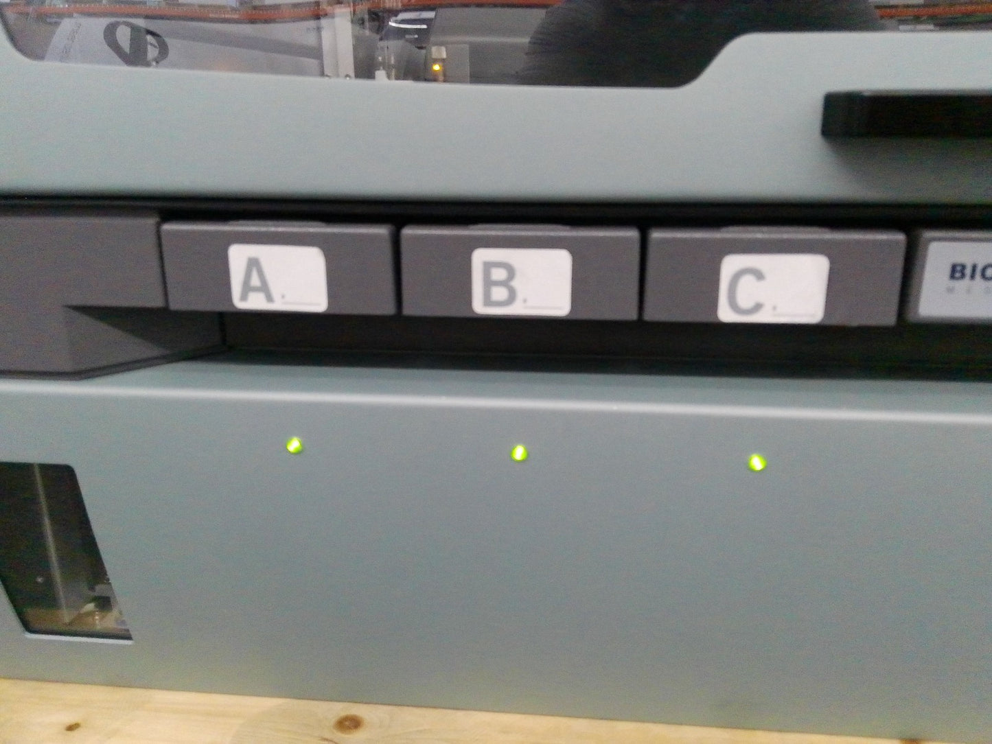 Biocare Medical IntelliPATH IPS0001US Automated Slide Stainer System