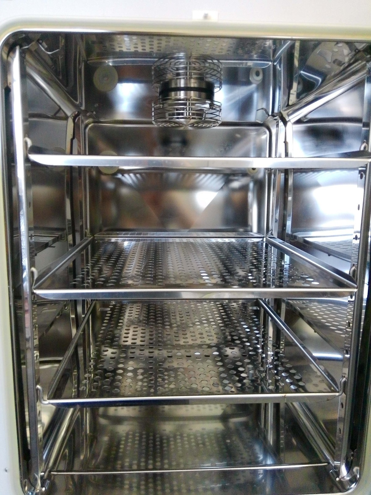 Thermo Heracell 150i Double Stack CO2 Incubators (2012) Calibrated