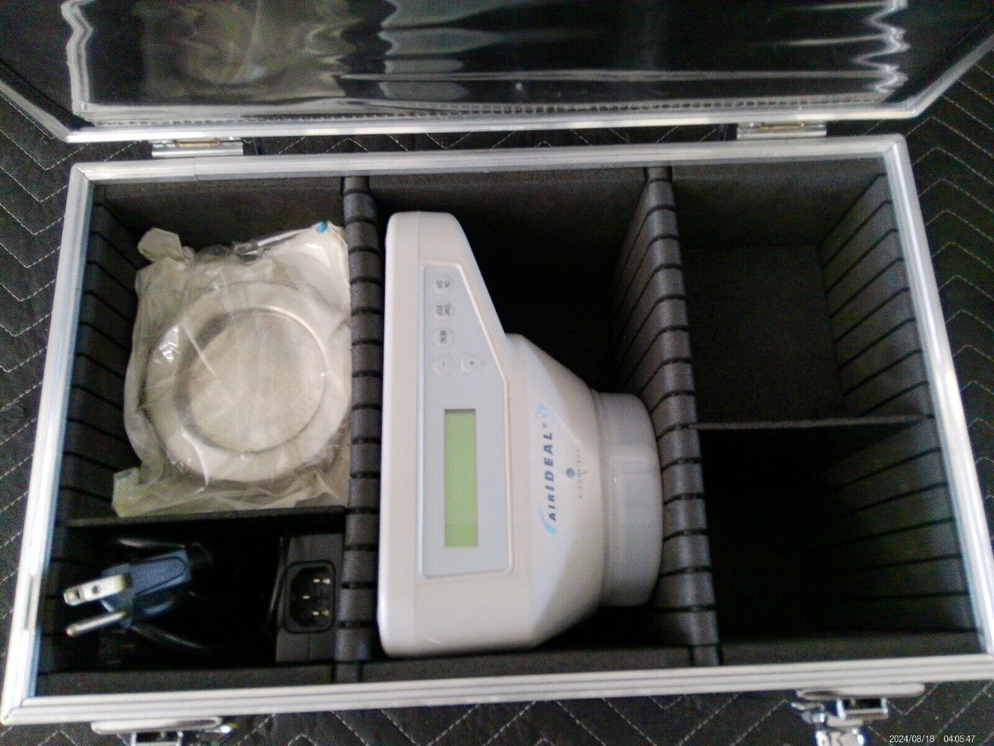 Biomerieux F-71560 AirIdeal 3P for Clean Room Microbiological Air Sampler w/case