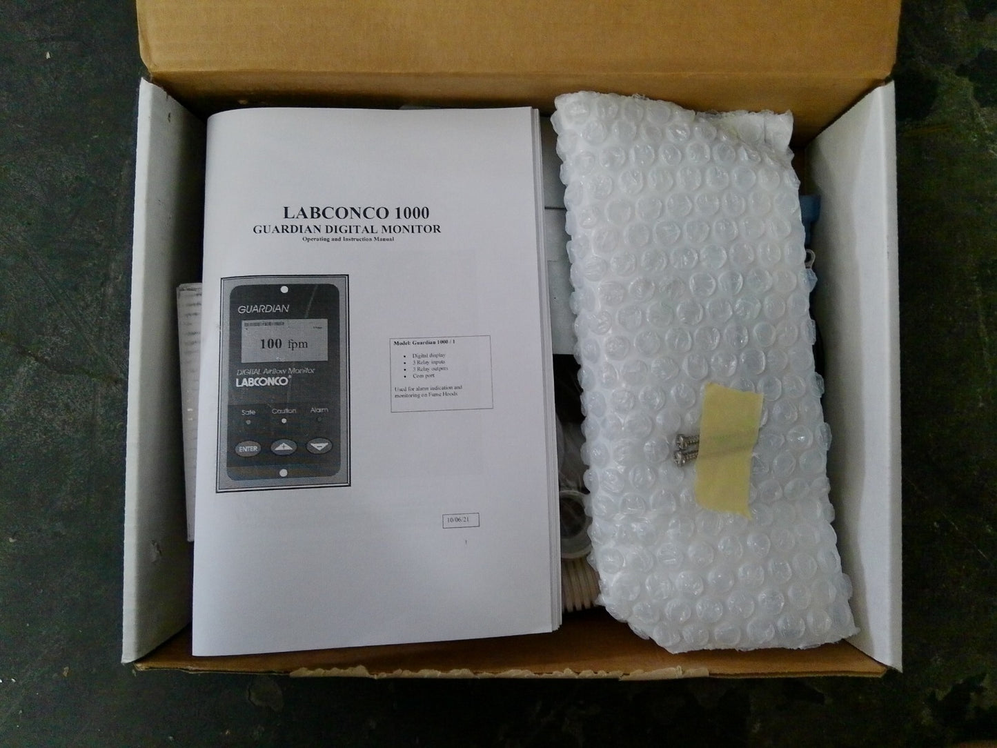 Labconco 3ft Fume Hood XL Protector with Work Surface & Alarm, 2022 NEW OPEN BOX