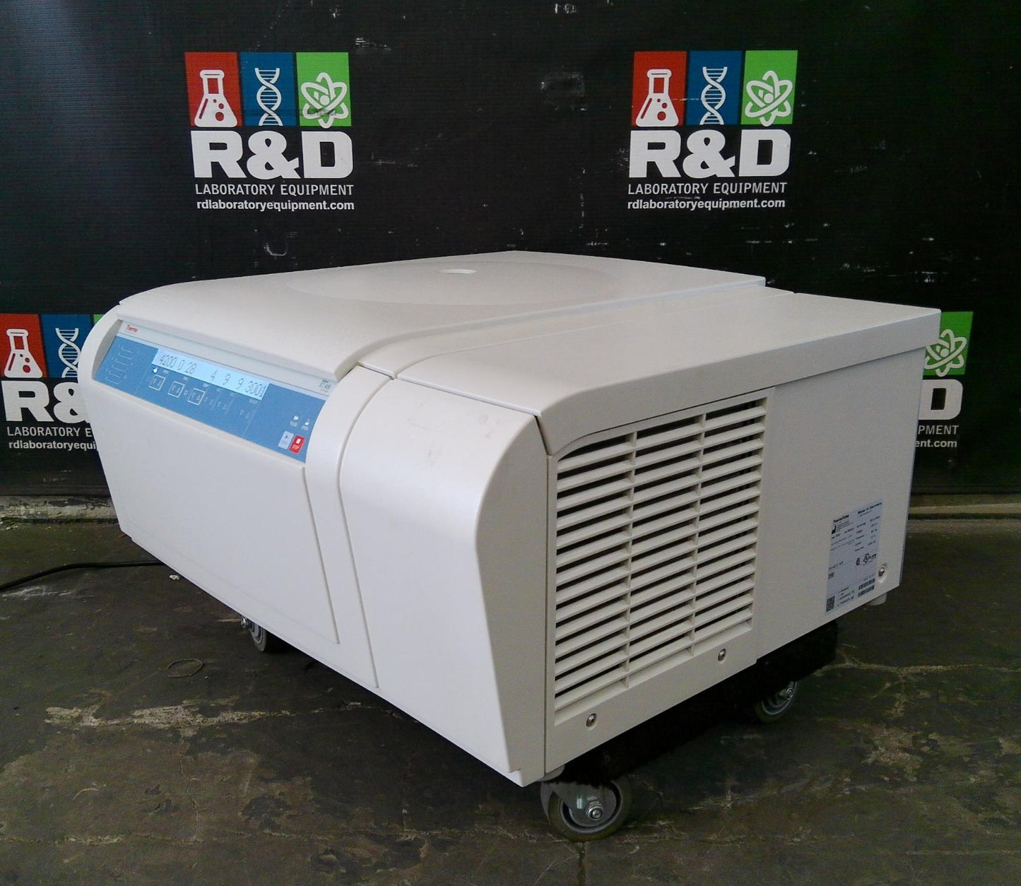 Thermo Sorvall ST 40R Refrigerated Benchtop Centrifuge w/Rotor, Buckets, Inserts