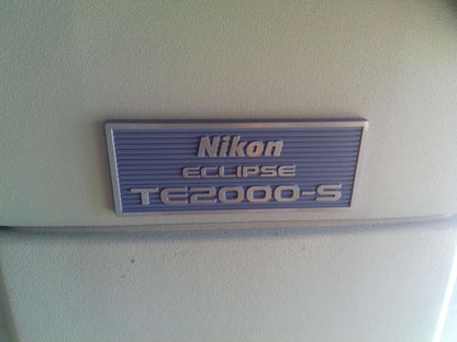 Nikon Eclipse TE2000-S Inverted Microscope W/ 2 Objectives, Lamp & Power Supply