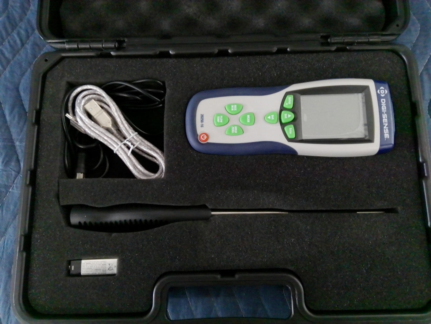 Digi‑Sense 20250‑16 Hot‑Wire Thermoanemometer w/ Antenna Probe & Case