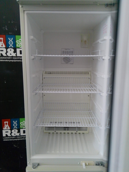 Sanyo MPR-215F Laboratory Refrigerator / Freezer Combo  7.6Cf