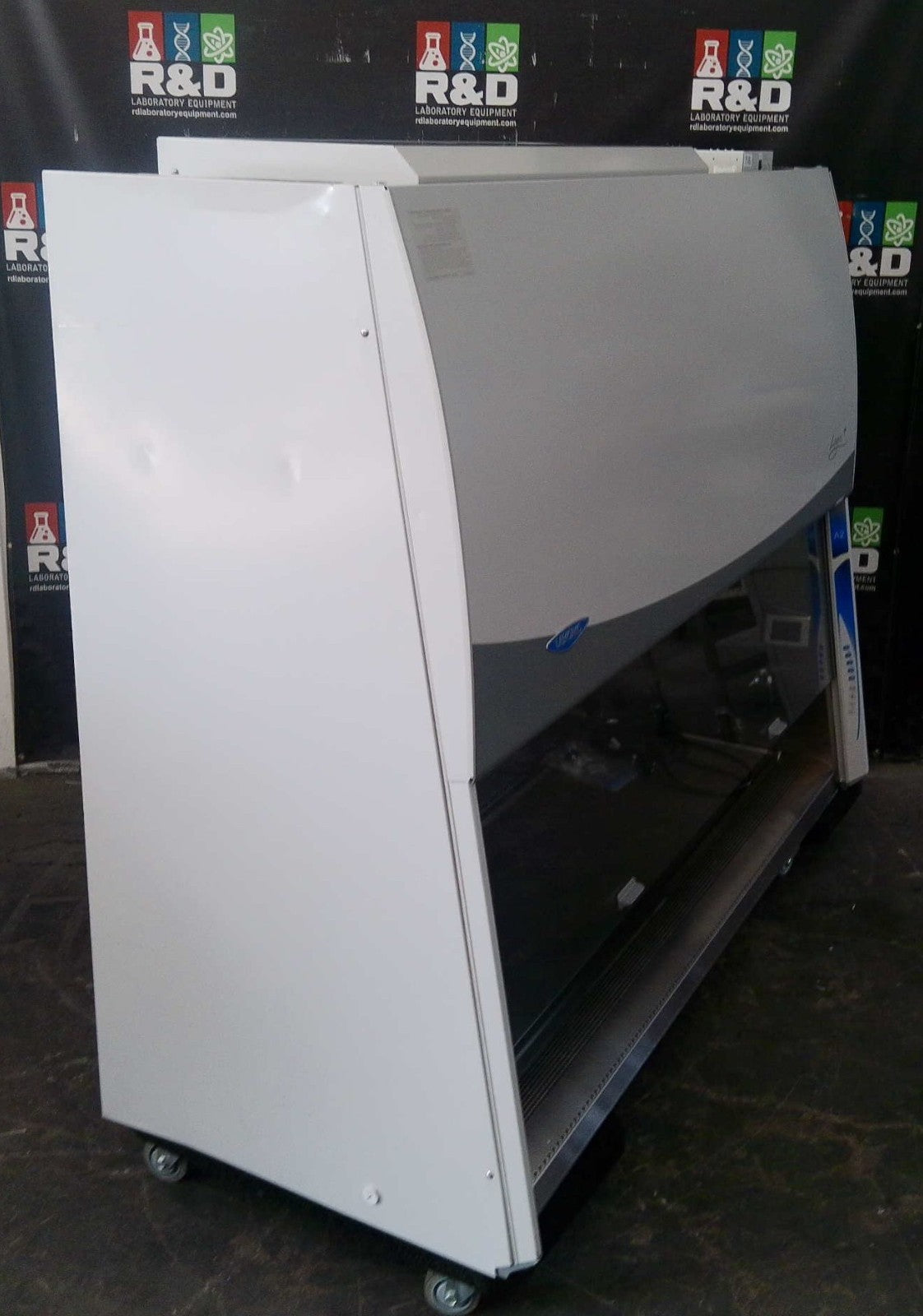 Labconco 6ft 302619101 Logic+ A2 Biosafety Cabinet w/ UV & Stand (2020)