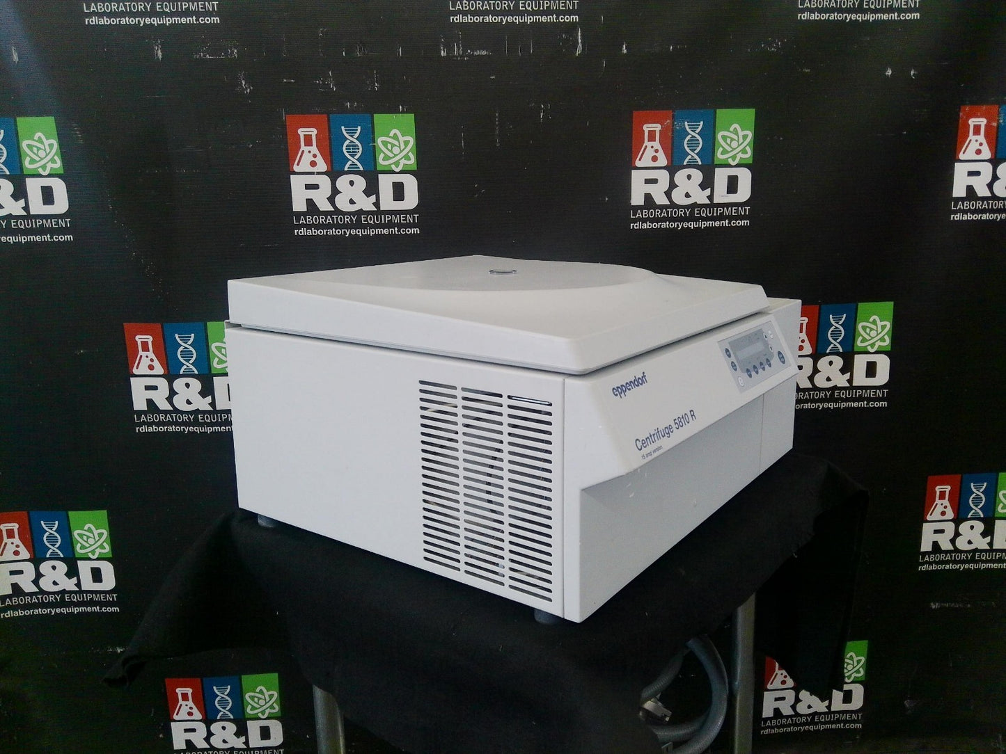 Eppendorf 5810R Refrigerated Centrifuge w/Rotor (A-4-81) & Buckets