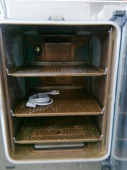 Thermo CO2 Incubator HERAcell Vios 160i Copper Lined (2021)  Calibrated