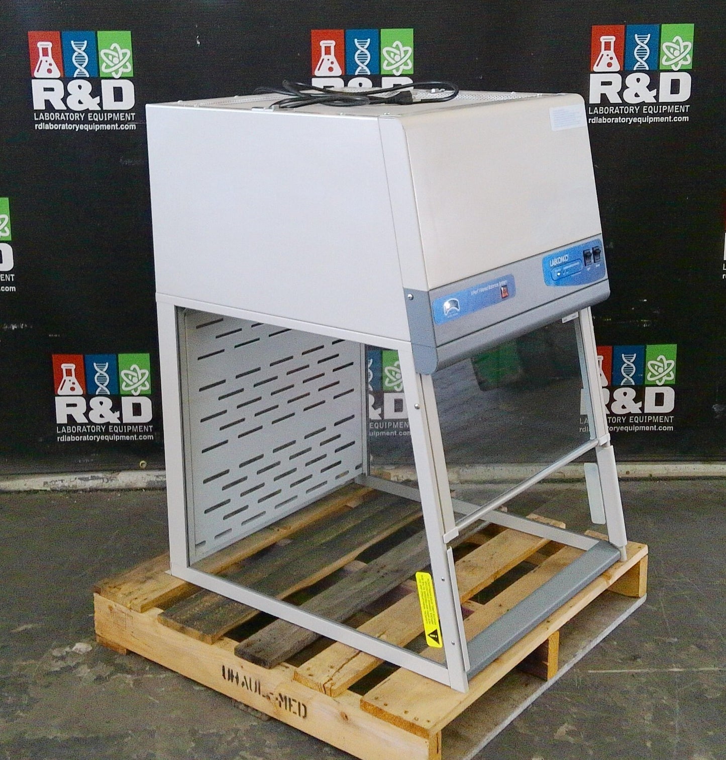Labconco 3950201 2ft XPert HEPA Filtered Class 1 Balance Vented Enclosure